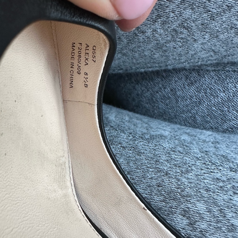 COACH classic black stiletto EUC - Picture 14 of 16